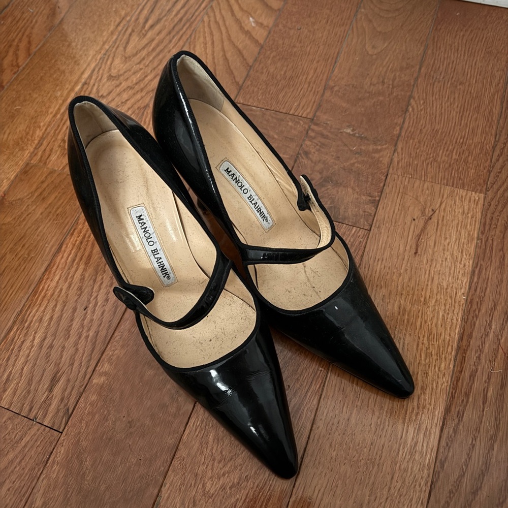 Manolo Blahnik Black Patent Leather Heels